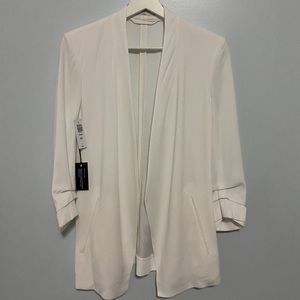 Aritzia | Babaton Power Blazer | White, Size 6 | NEW